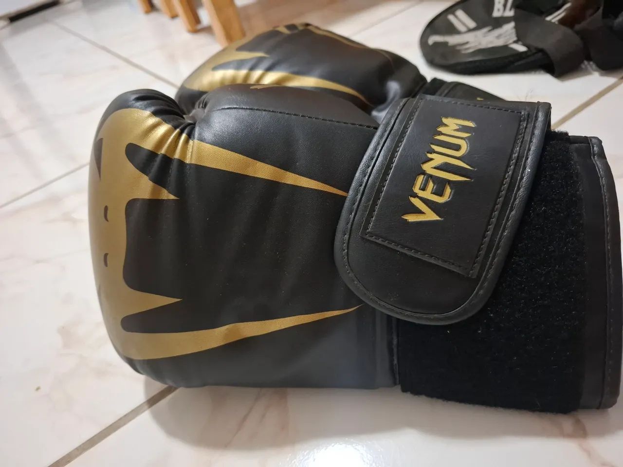 Luva Venum Tamanho 12 - Foto 2