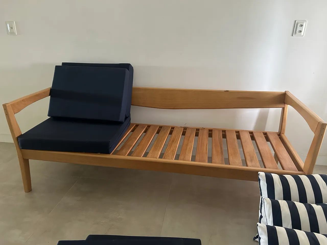 Sofá 3 lugares - Foto 4