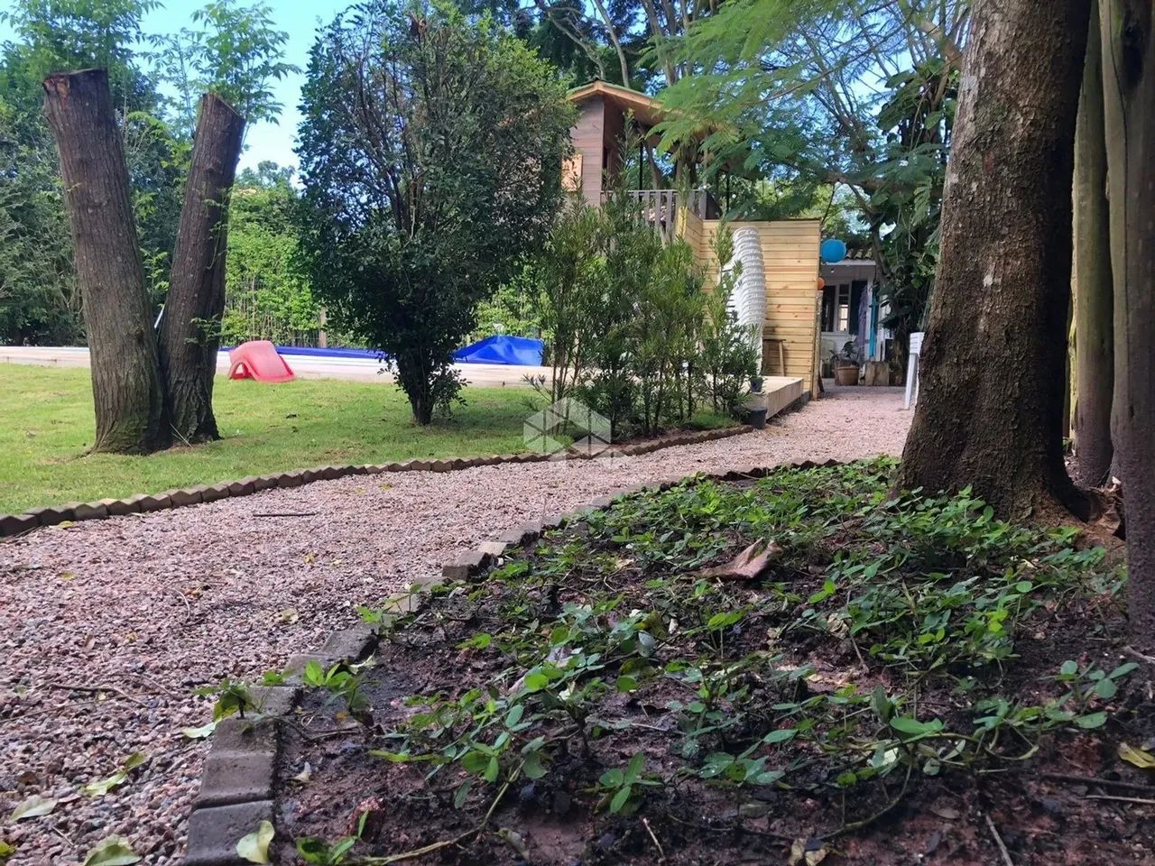 Casa com Piscina Aquecida e Natureza Exuberante em Rio Vermelho, Florianópolis | 2 Suítes  - Foto 5