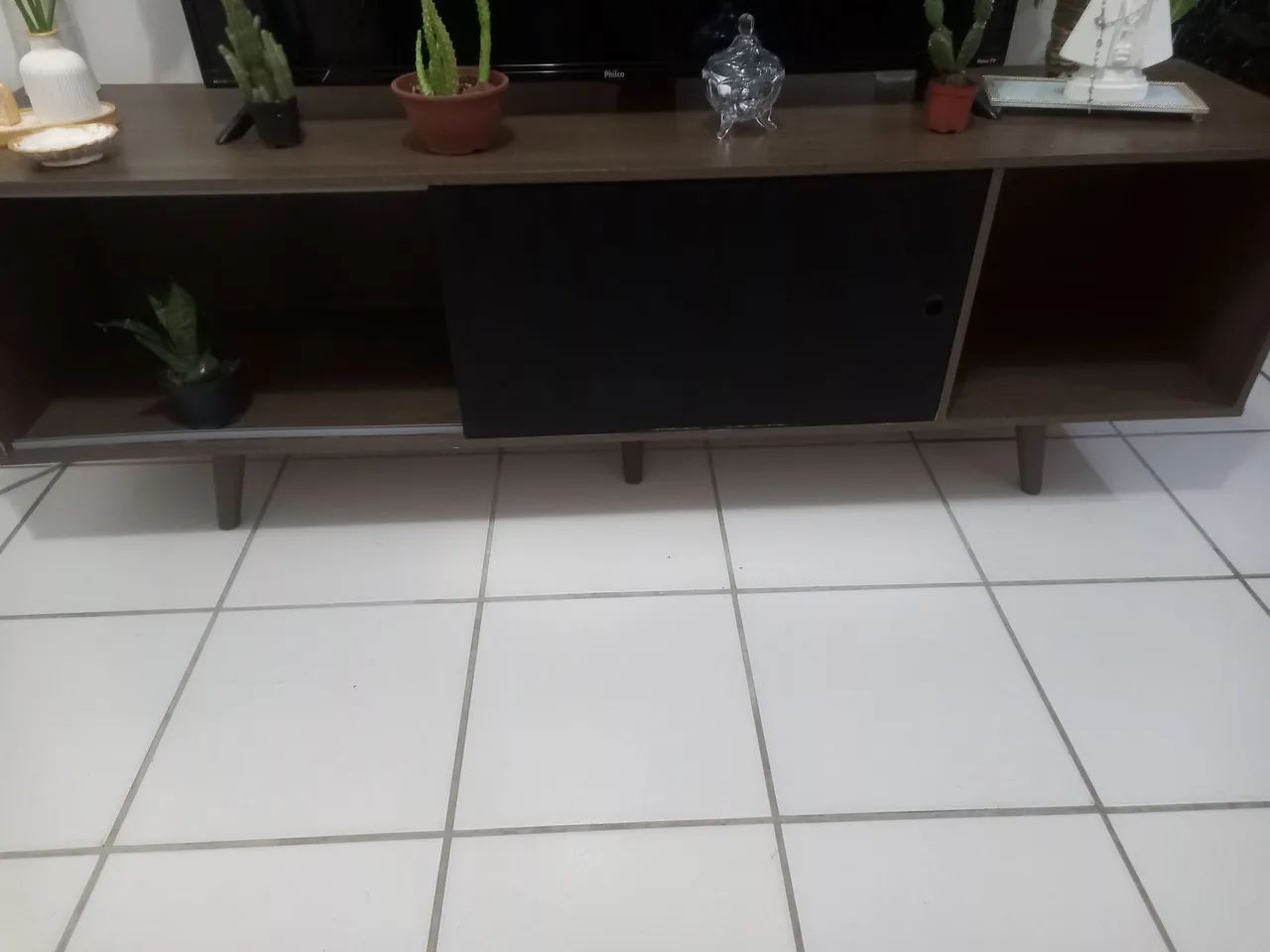 Vende-se um rack bom semi novo!!