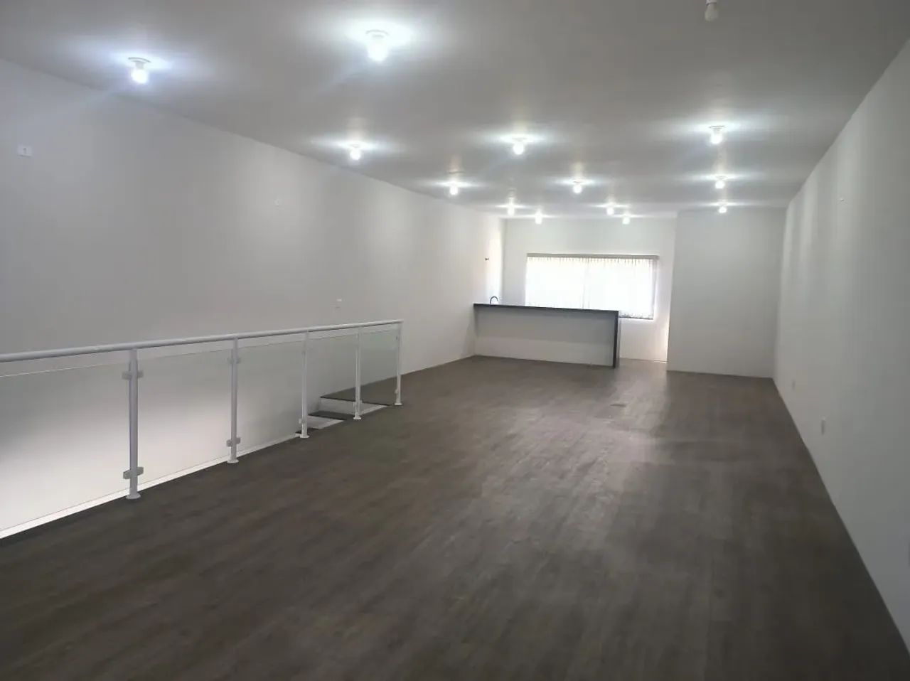 Galpão 250m² de contrução piso inferior e superior