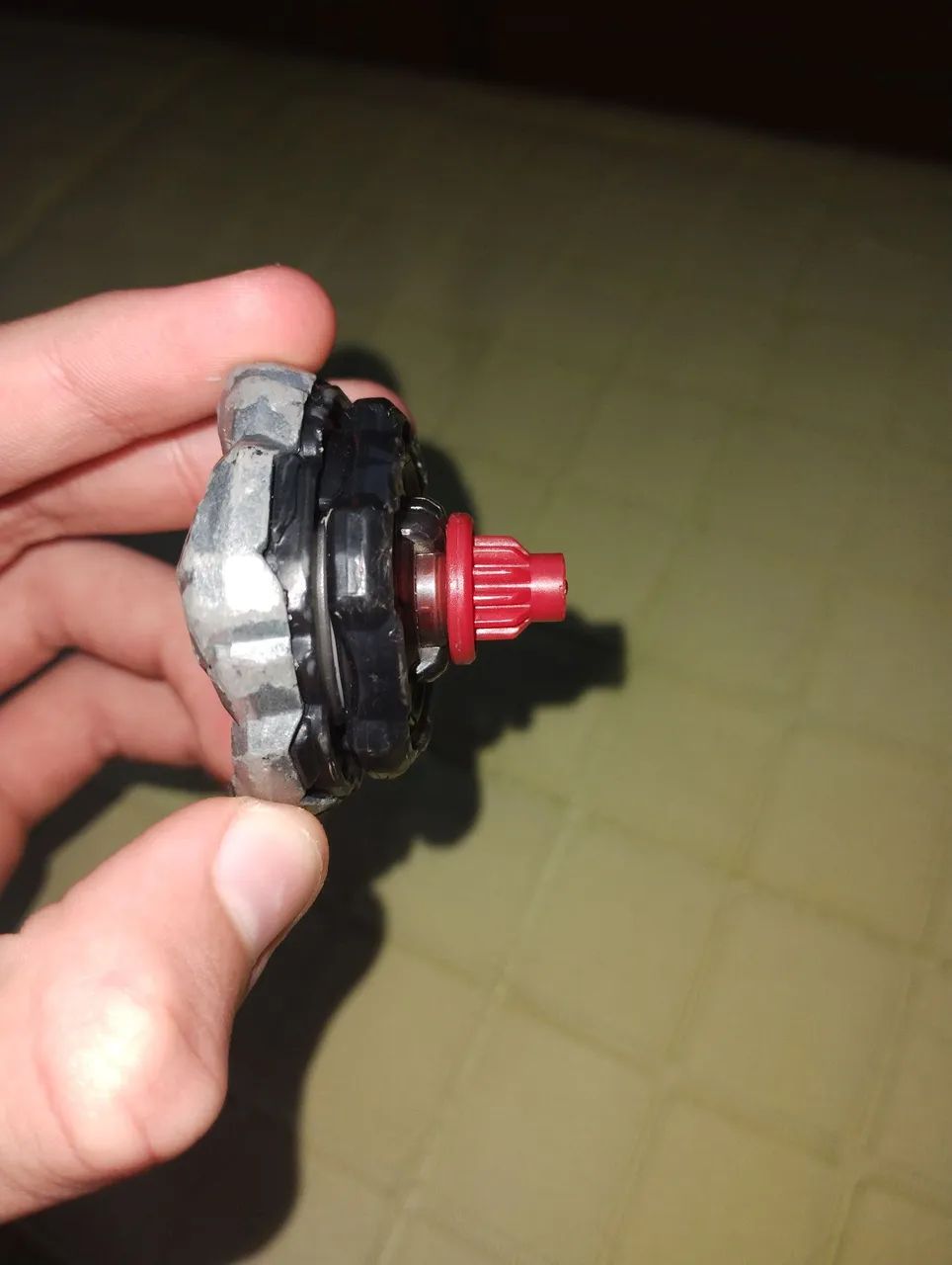 Beyblade x claw Leon com lançador  - Foto 2