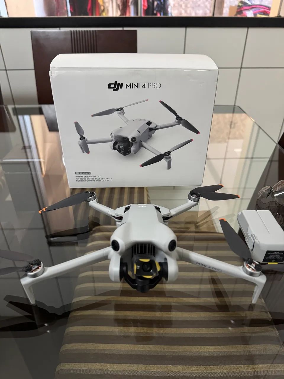 DRONE DJI MINI 4 PRO COMBO - IMPECÁVEL  - Foto 3