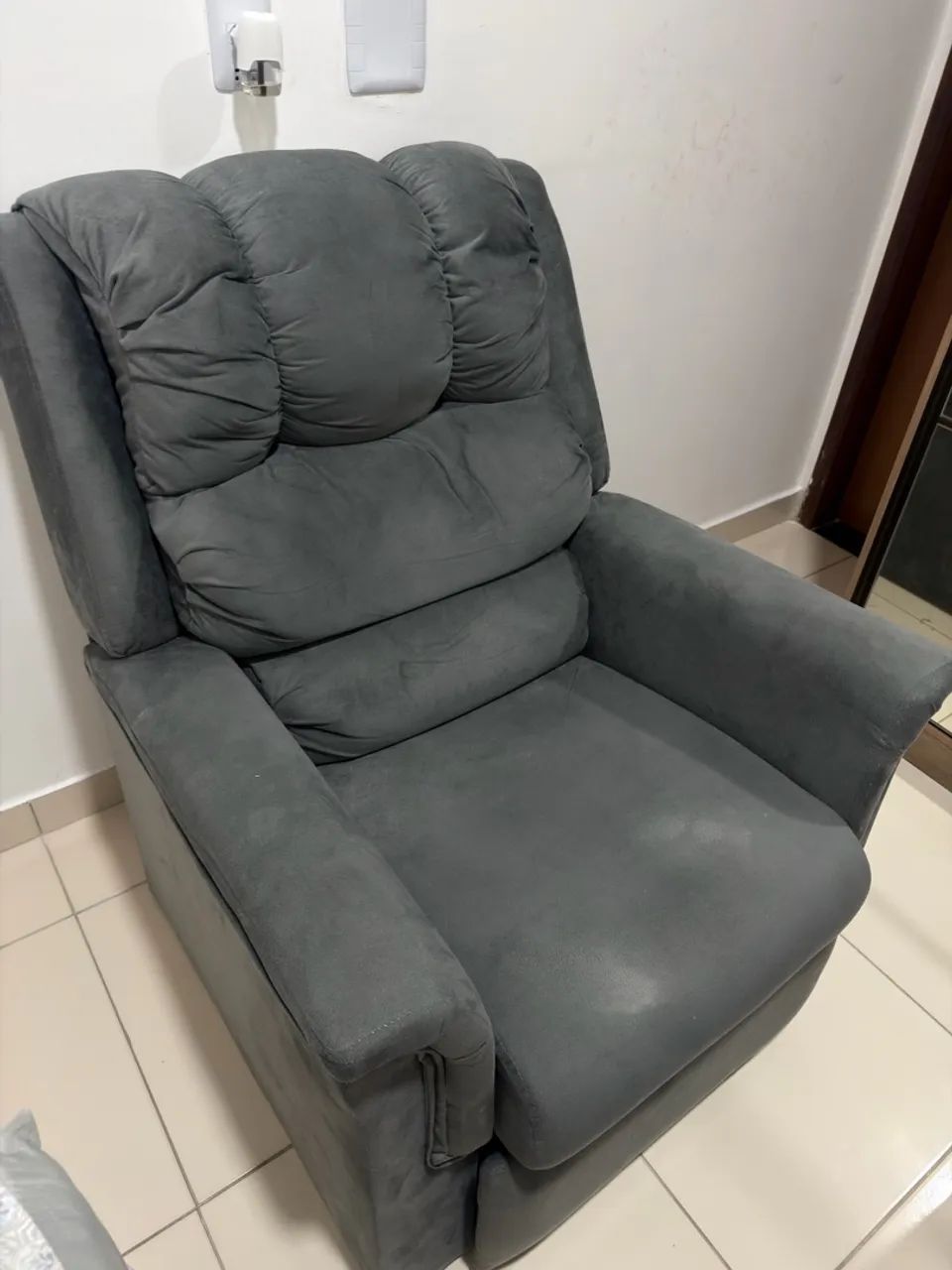 Vende-se poltrona reclinável 