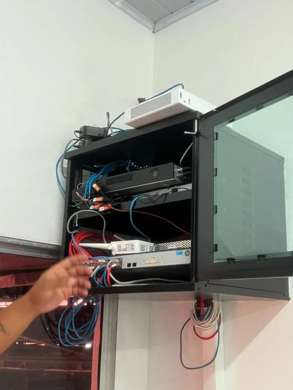 Sistemas de rede e suporte para empresas - Foto 2
