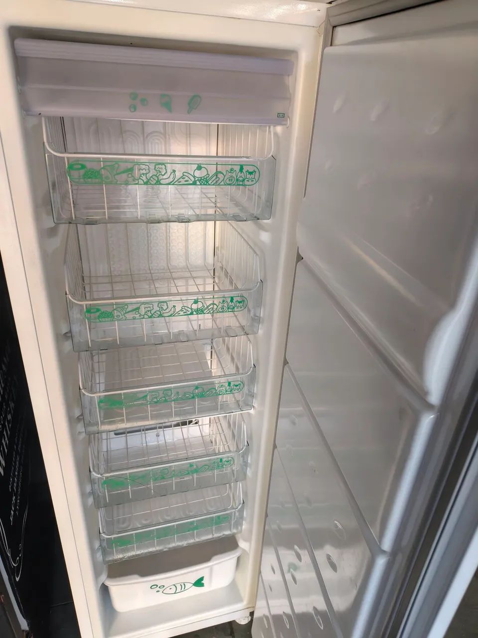Freezer vertical Consul 142 litros