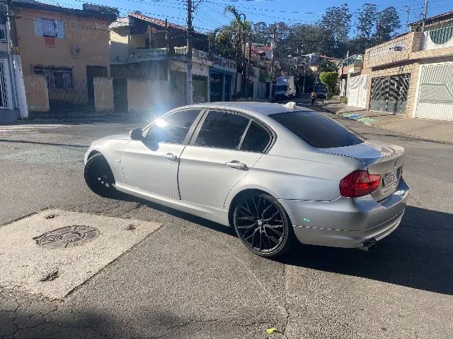 BMW 320I A 2010 - Foto 2