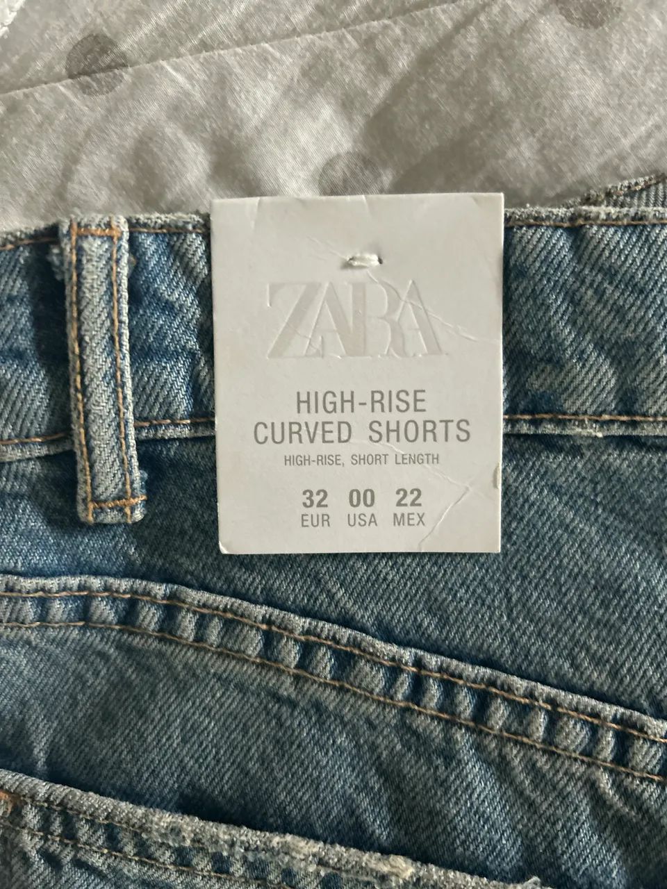 Short Zara Novo 32