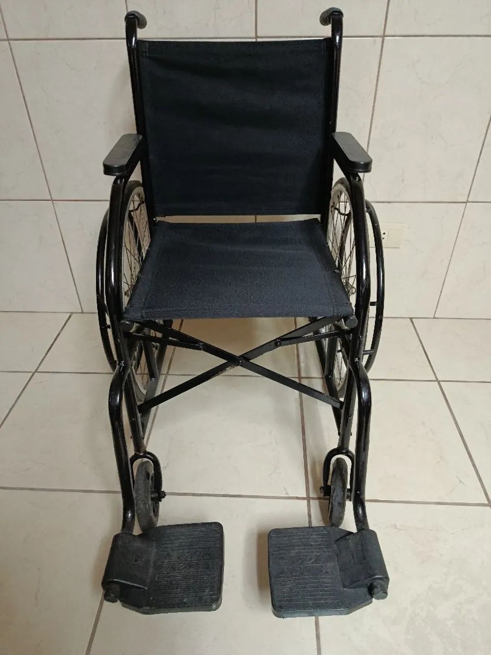Cadeira de rodas CDS - Foto 4