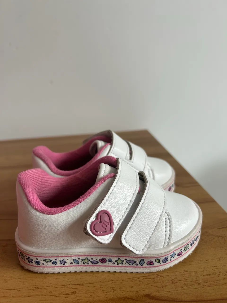 Tênis de bebê feminino Branco e Rosa  - Foto 6