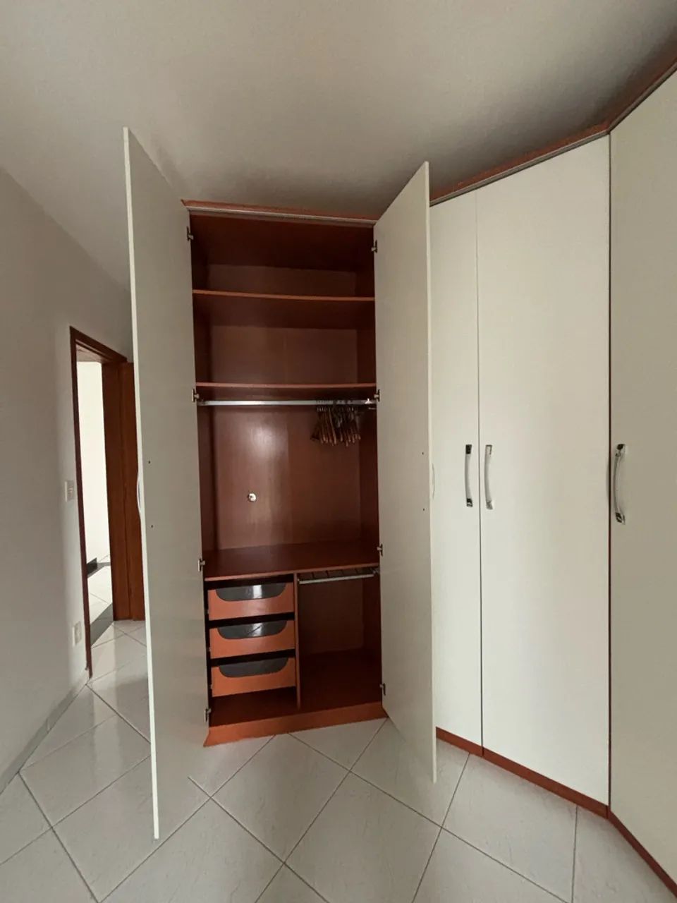 Guarda roupa - Foto 2