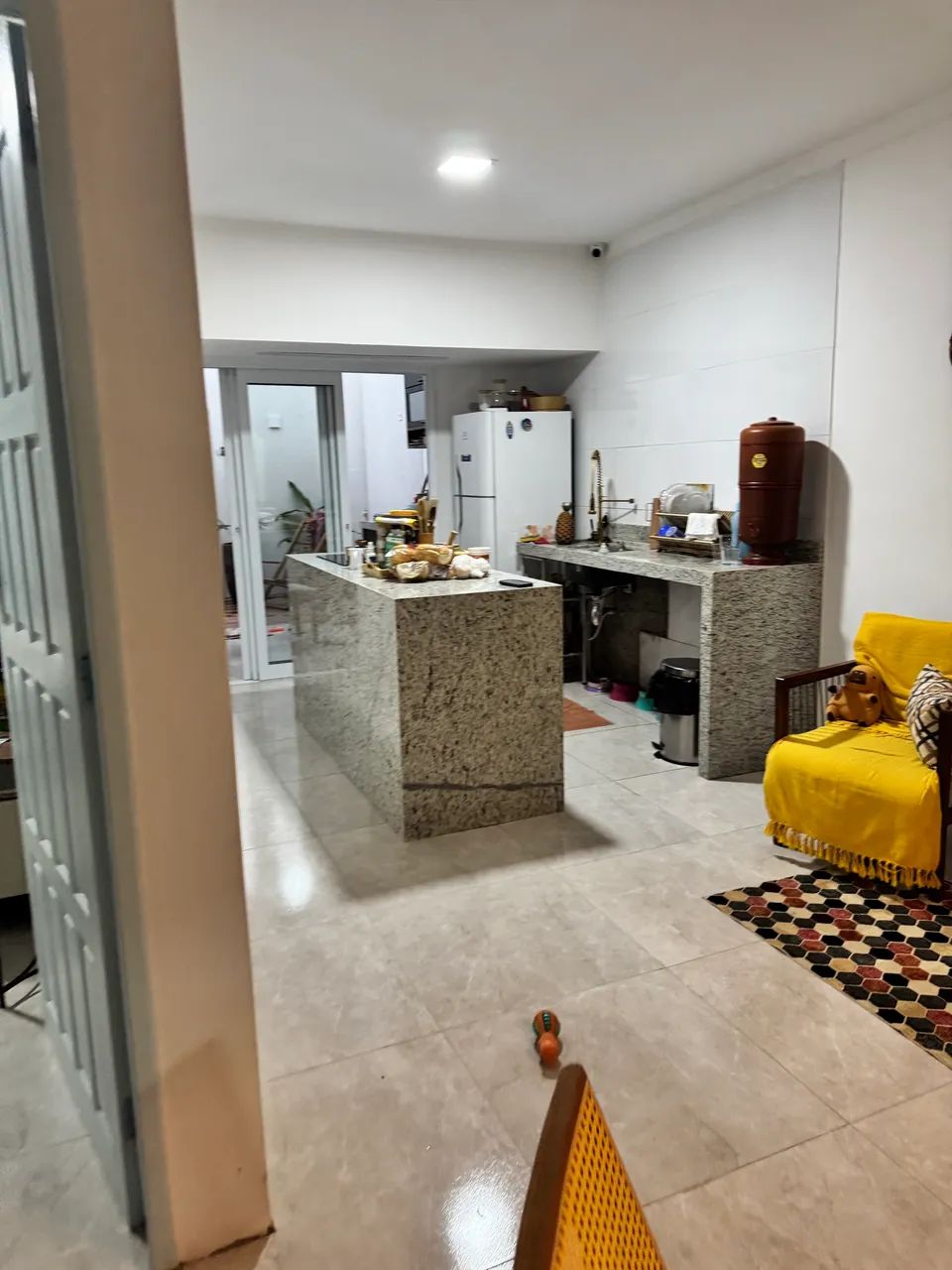 VENDO CHAVE - CASA REFORMADA  - Foto 5
