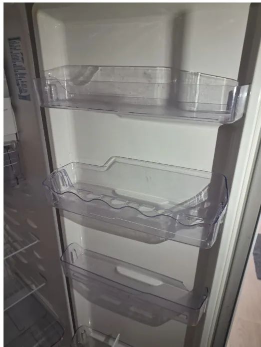Geladeira Electrolux Semi nova - Foto 3