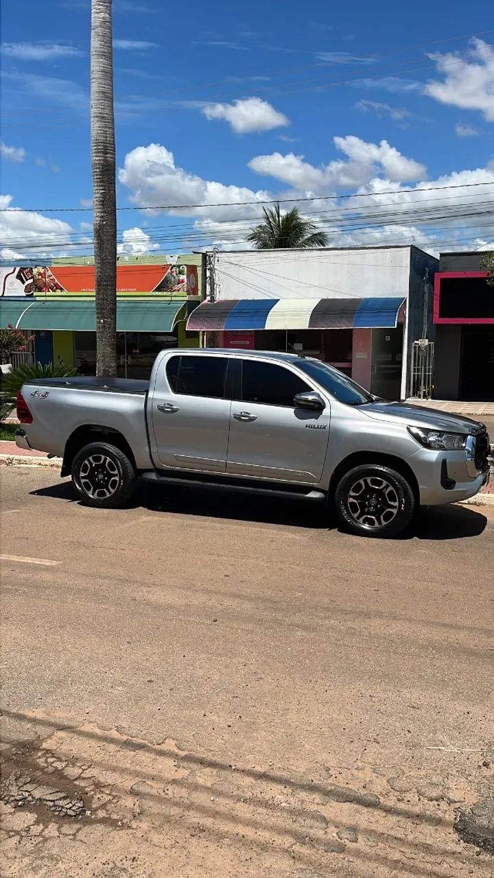 Toyota Hilux Hilux CD SRV 4x4 2.8 TDI Diesel Aut. 2021