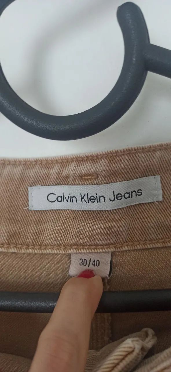 Calça sarja Calvin Klein Tam 40 bege - Foto 3