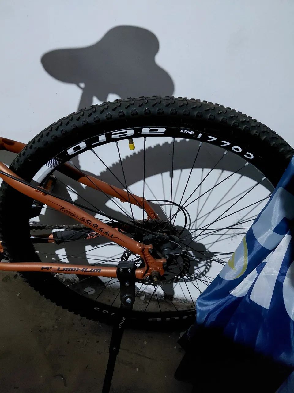 Bicicleta aro 29 com marcha - Foto 3