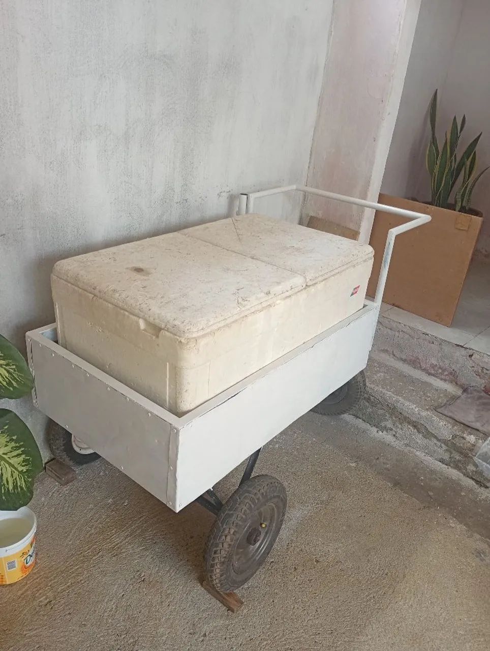 Vende-se carroça para vender bebida 