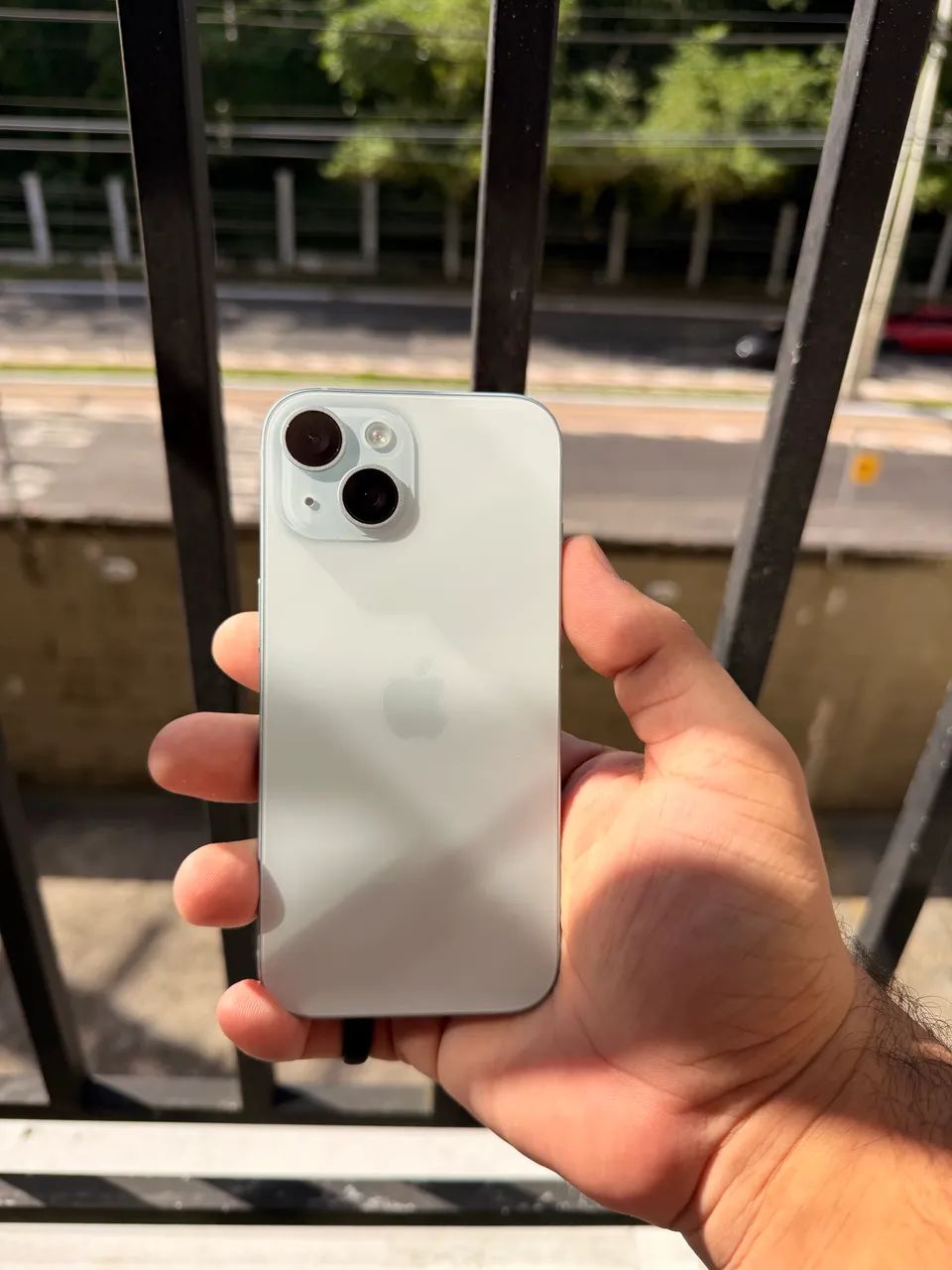 iPhone 15 256GB