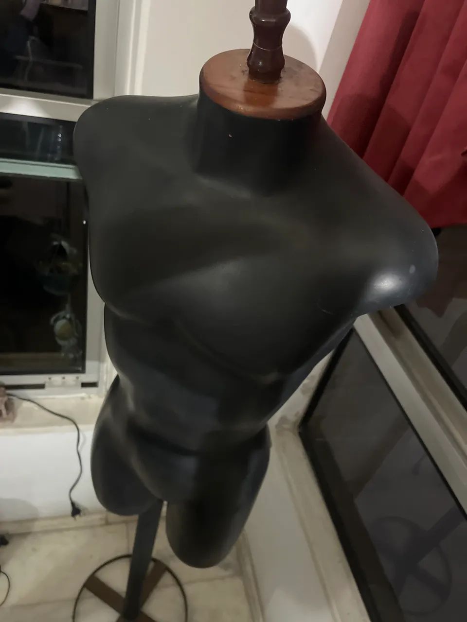 Manequim com pedestal