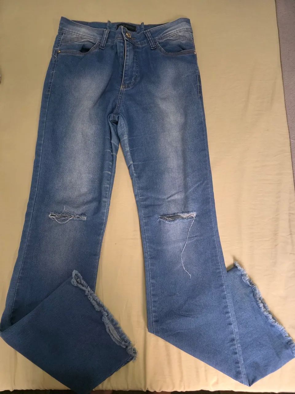 Calça jeans tam 42