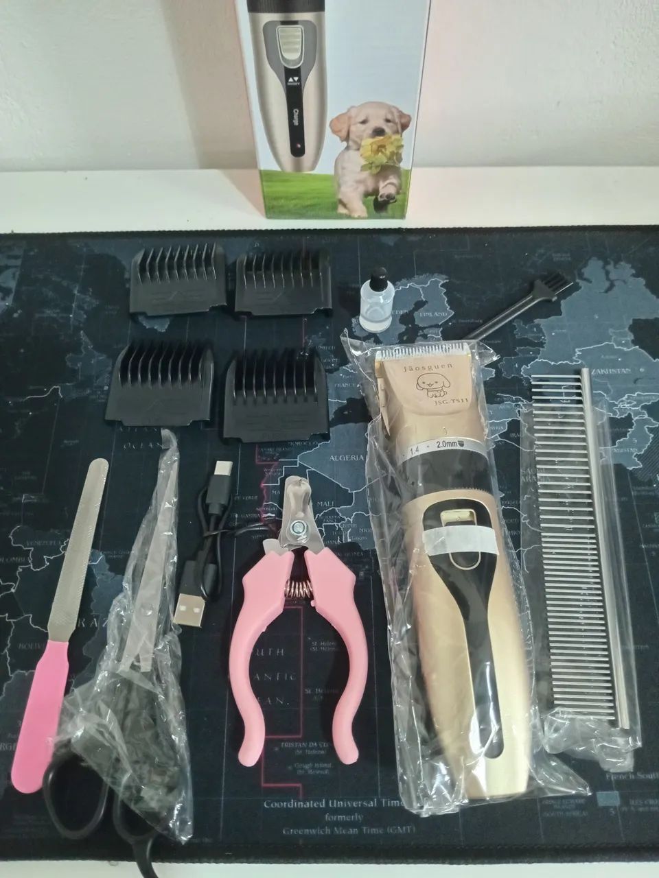 Máquina Profissional recarregável com kit para tosa de cães e gatos/ OFERTA IMBATÍVEL 