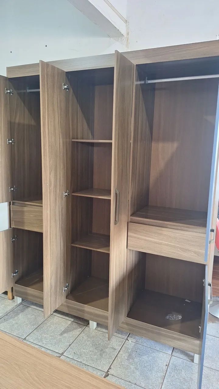 Guarda roupa 8 portas 2 gavetas - Foto 2