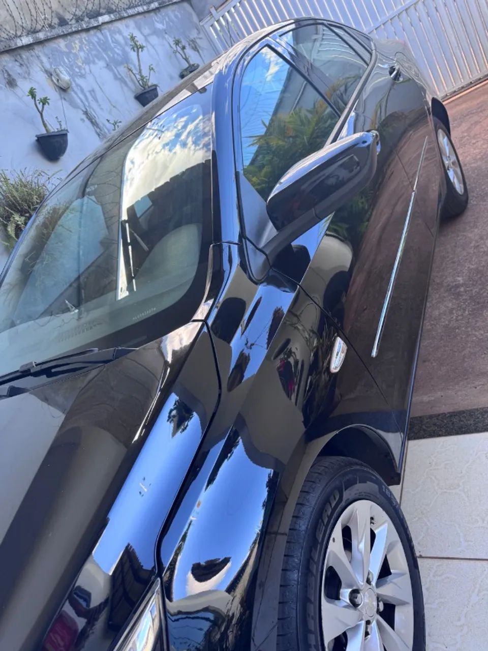 Chevrolet Onix Plus LT 1.0 12V Flex Mec. 4P 2020 - Foto 3