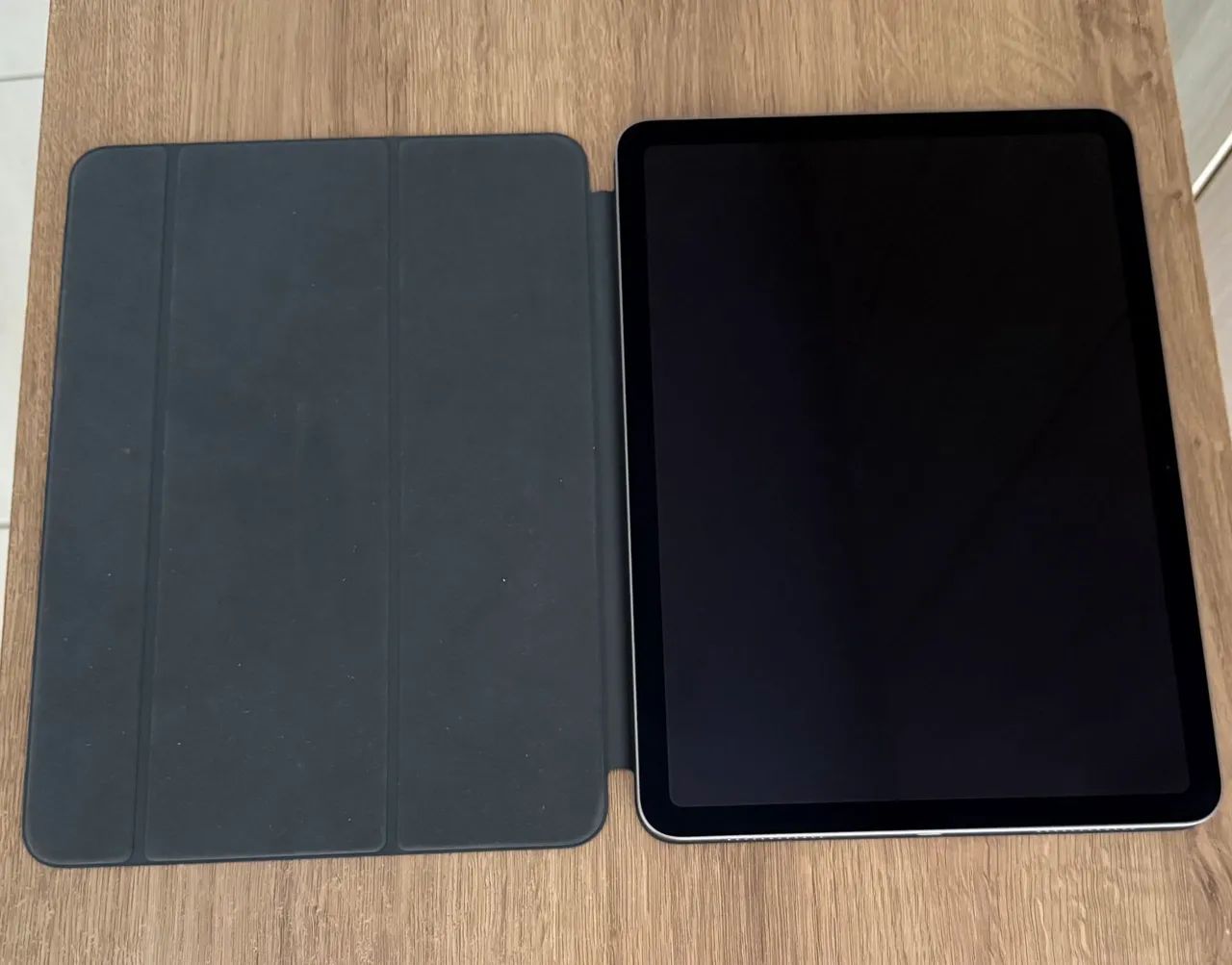 Ipad air chip m2, 256gb com magic keyboard e capa folio originais Apple - Foto 2