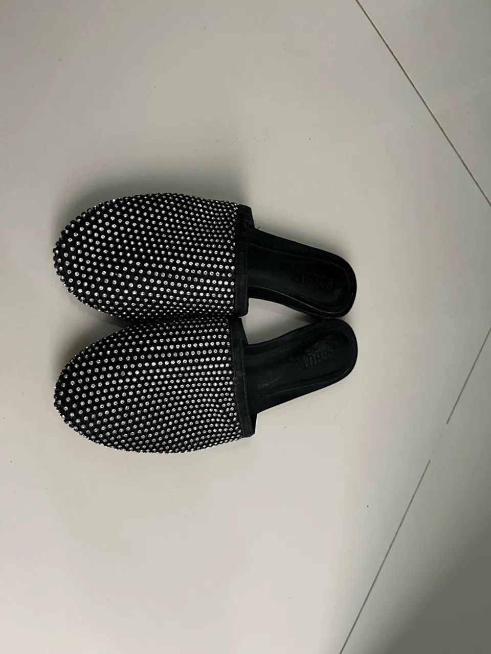 Mule Flat Schutz Preto Original com Brilhos/Strass - Bico Fino - Foto 3