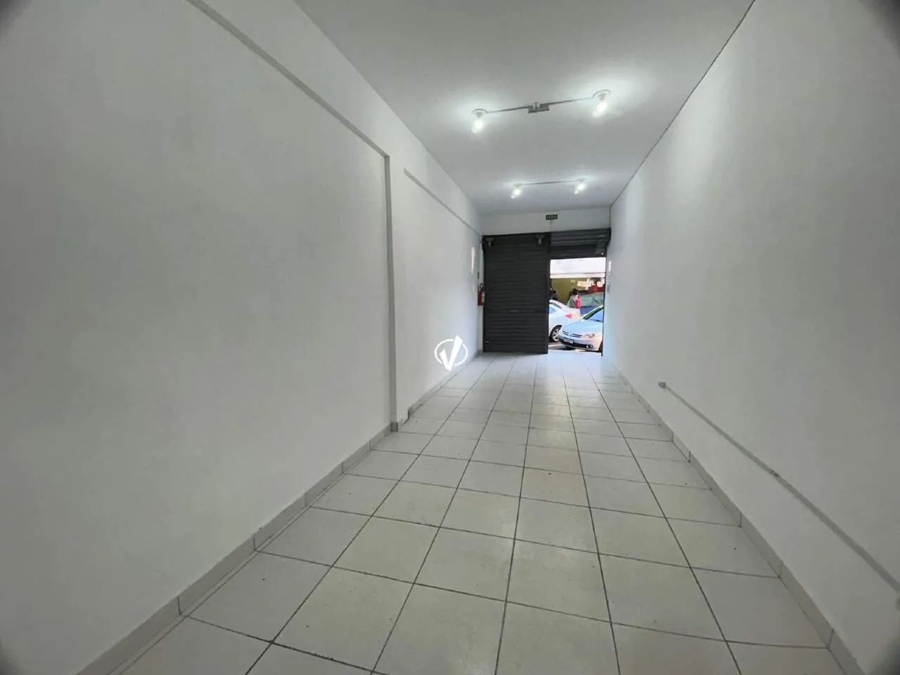 PONTO COMERCIAL PARA LOCAÇÃO - CENTRO - PINDAMONHANGABA - SP