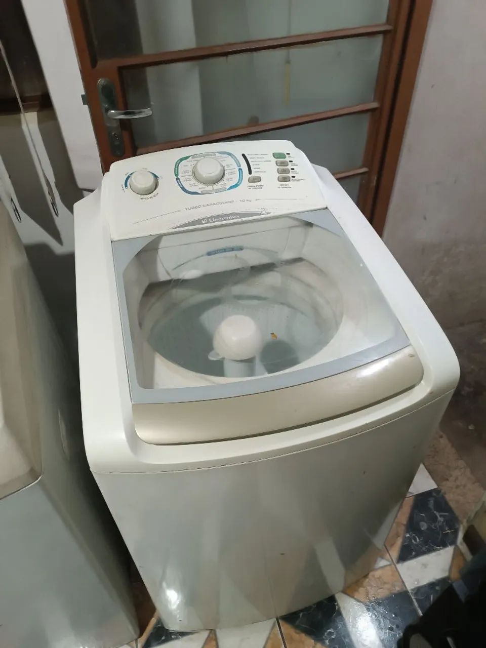 Lavadora Electroluxs 10 kilos ótimo estado funciona perfeitamente  - Foto 2