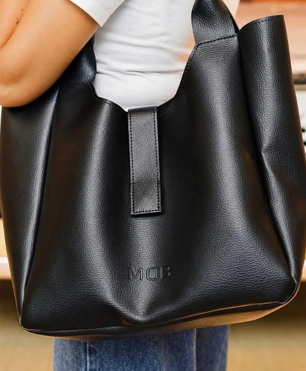 bolsa de ombro mob preta - Foto 2
