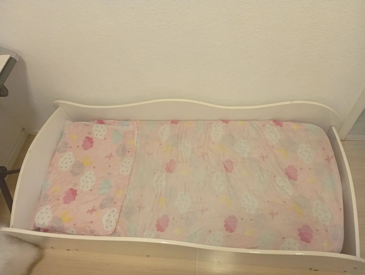 Cama montessoriana.