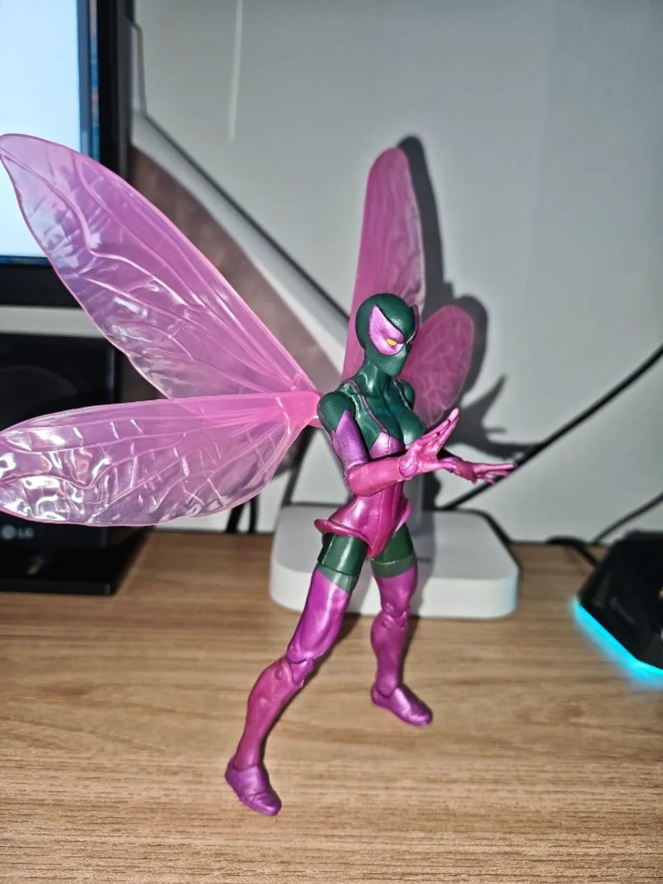 MARVEL LEGENDS  LADY BEETLE - Foto 2