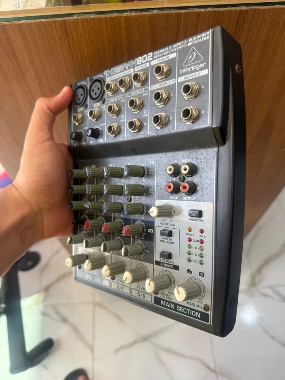 Vendo mesa behringer 802 - Foto 2