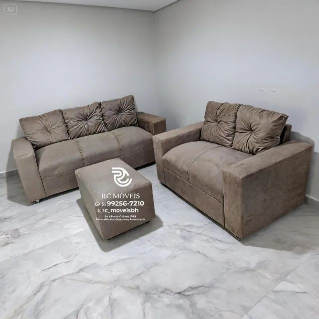 Sofá 2 e 3 Lugares com Puff Suede D33 Aconchegante Direto do fabricante