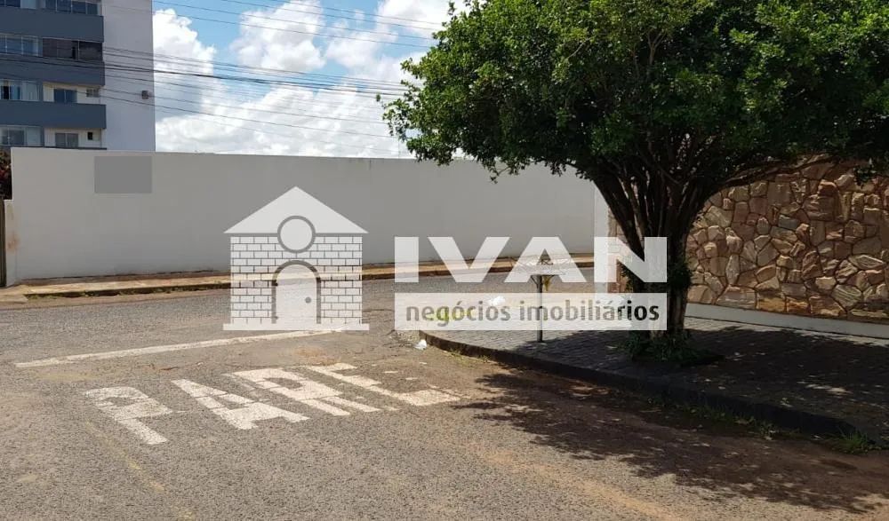 Área á venda no bairro Presidente Roosevelt