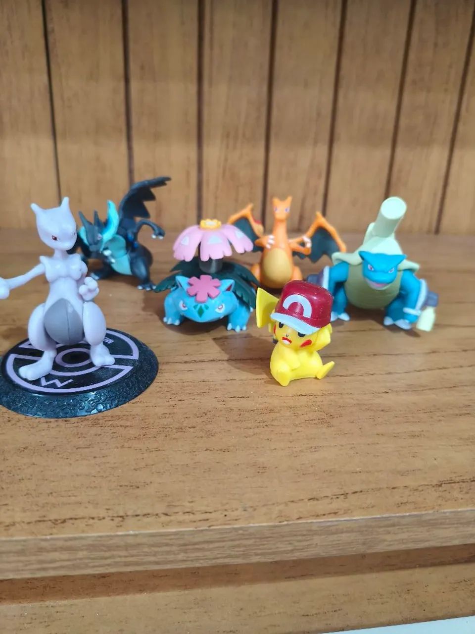 Action figures pokemon