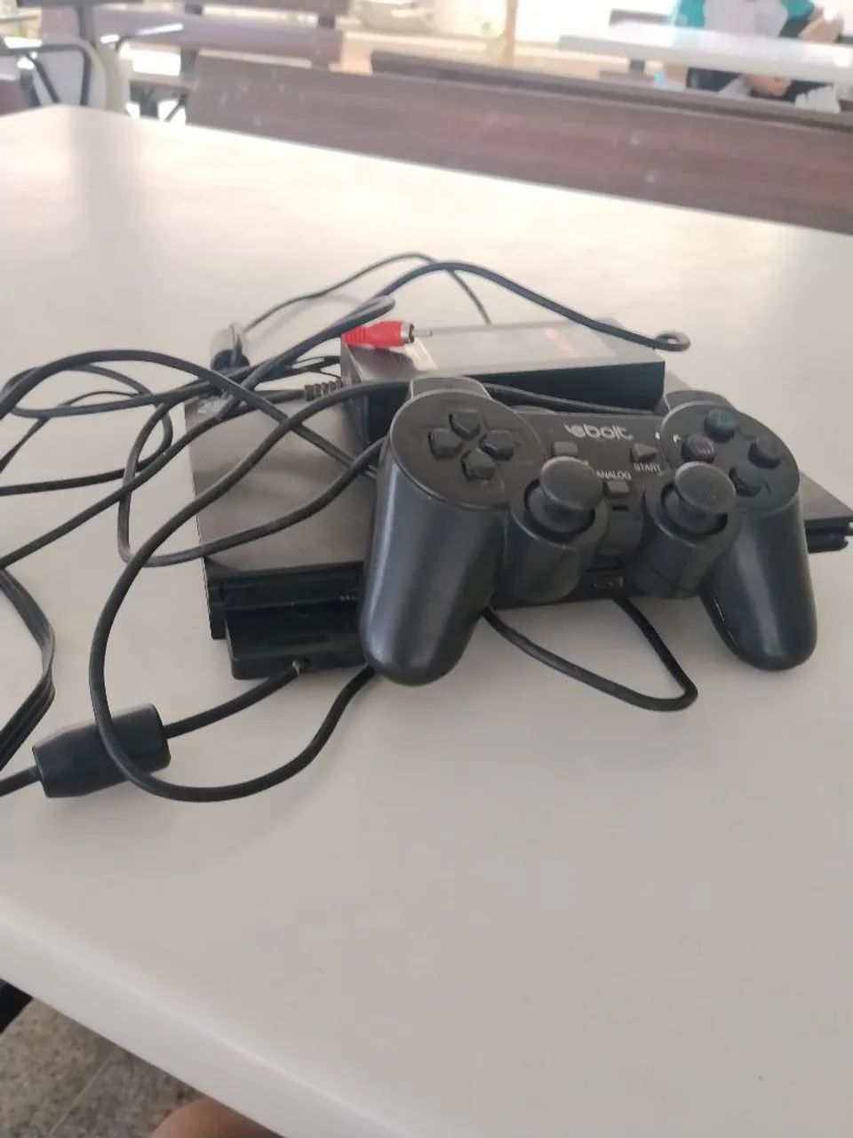 Vendo PS2 com memory card e alguns jogos