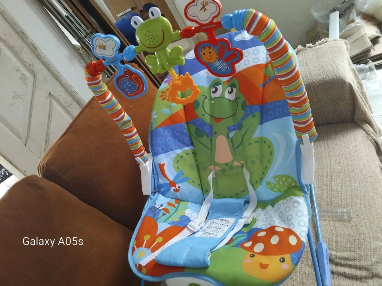 Cadeira confortável que canta Pra bebê dormir  - Foto 5