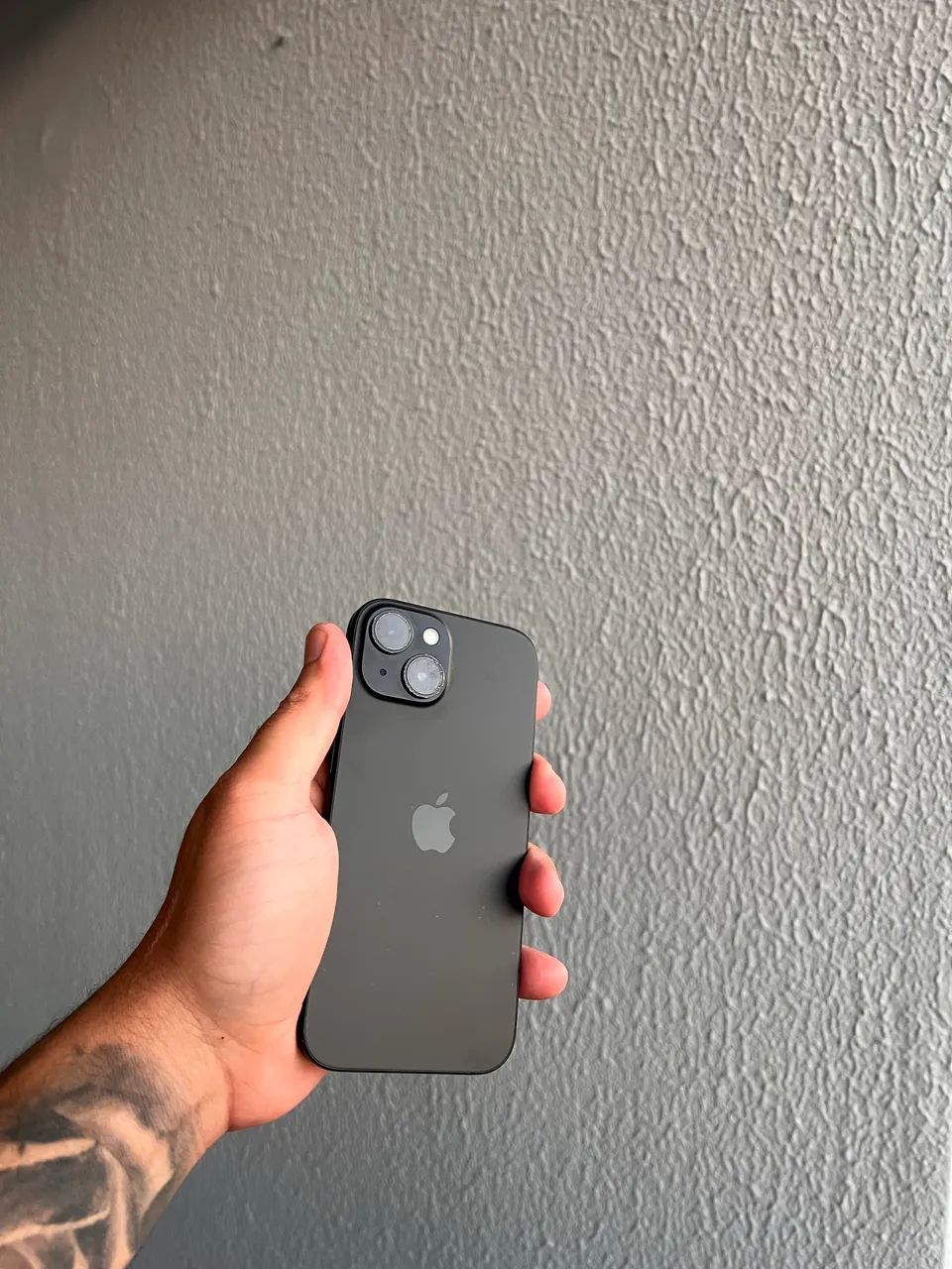 iPhone 15 128 GB preto, 90% bateria - Ótimo custo e benefício.  - Foto 2