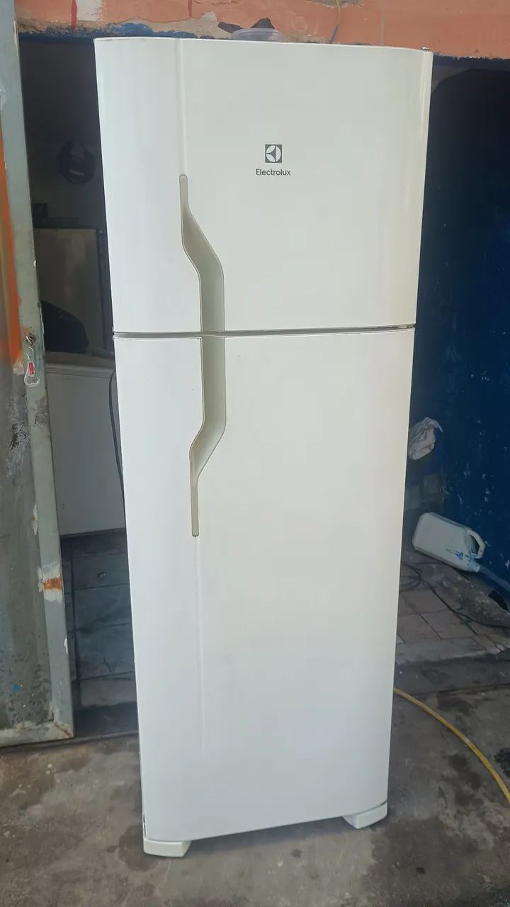 VENDO ESTA GELADEIRA DUPLEX  - Foto 2