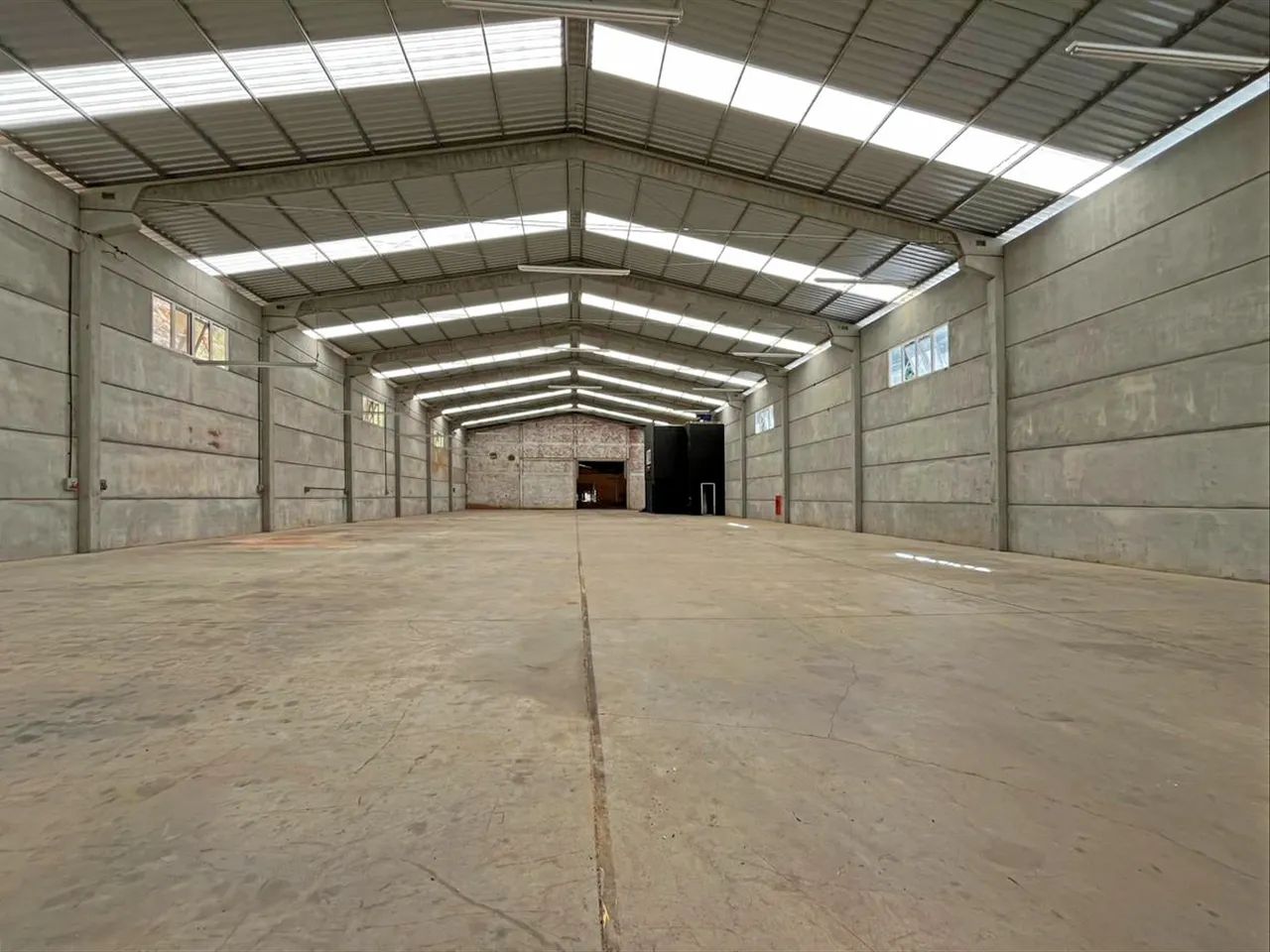 Pavilhão/Galpão - Distrito Industrial - Foto 4