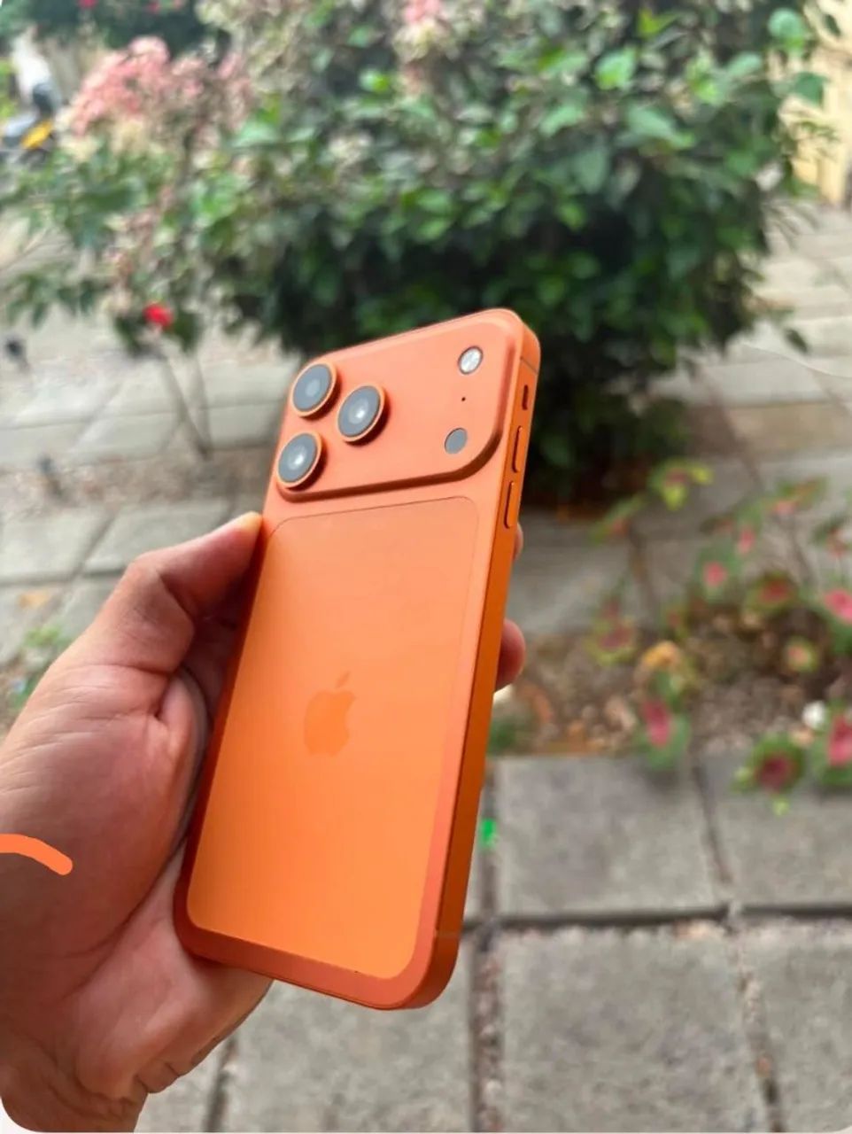 IPhone 11 Carcaça do 17 Pro Laranja  - Foto 3