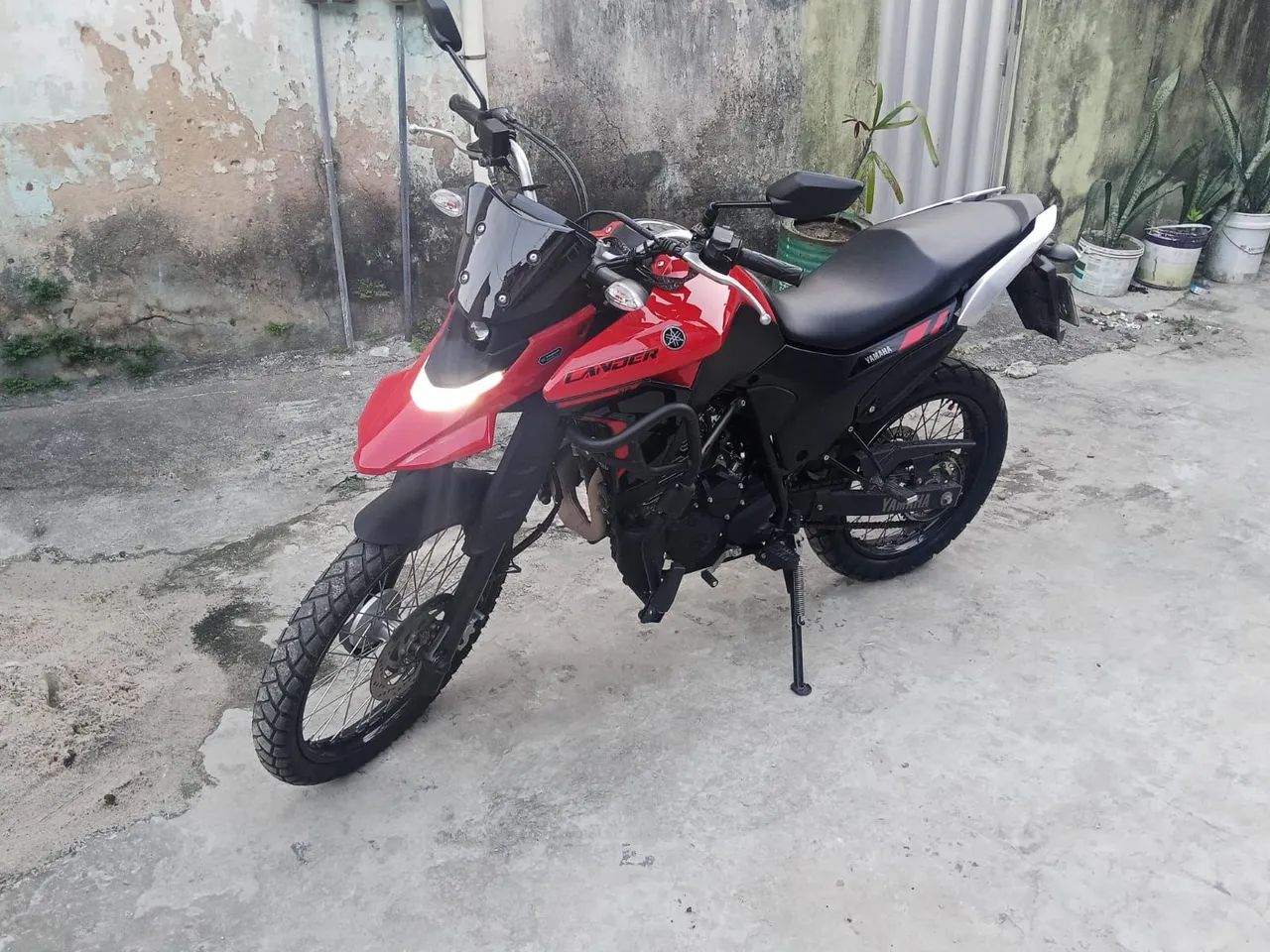 Lander 2025 vermelha ABS - Foto 5