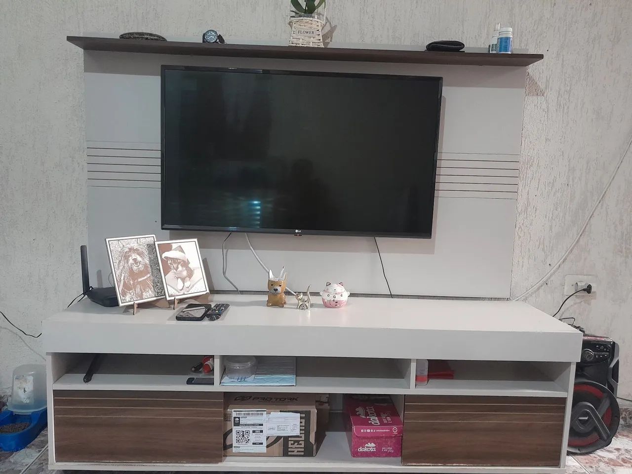 Rack para TV com Painel Moderno
