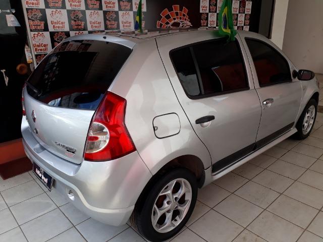 Sandero Entrada R$3.000,+48x R$589,00 - Foto 3