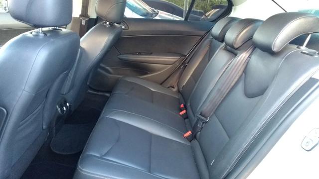 Peugeot 408 griffe thp 16/17 30mil km rodado - Foto 13