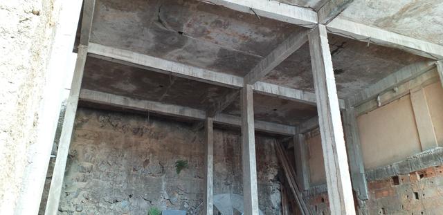 Vendo Casa e estrutura com Lage para construir - Foto 2