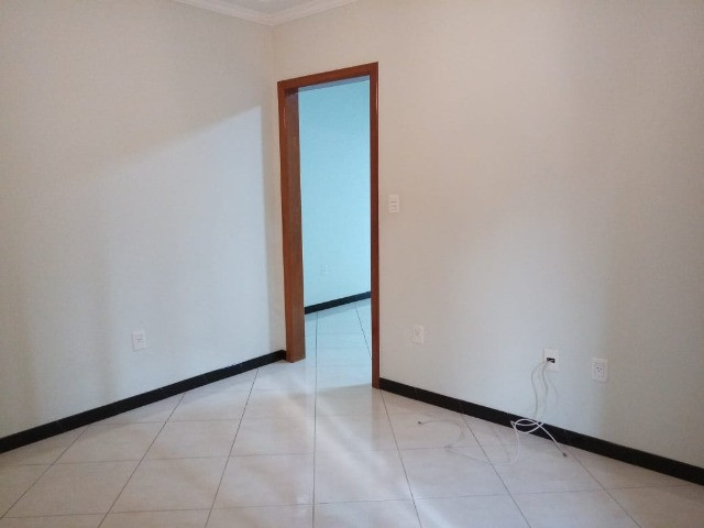 Vende-se Casa com Ponto Comercial no Bairro São Geraldo Cariacica ES - Foto 5